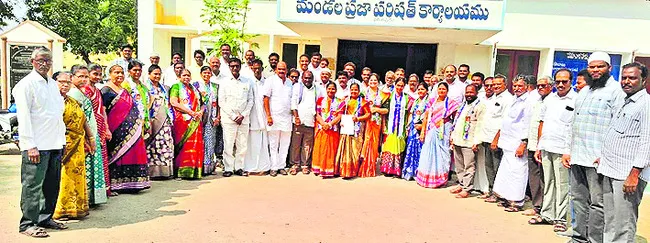 రెండో వైస్‌ ఎంపీపీగా అనూరాధ ఏకగ్రీవం 