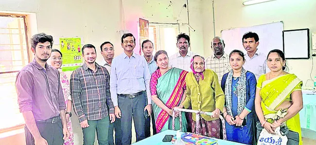 వృద్ధురాలికి అరుదైనశస్త్రచికిత్స