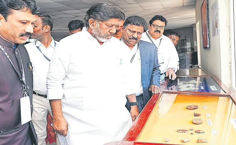 Mallu Bhatti Vikramarka on Heritage studies