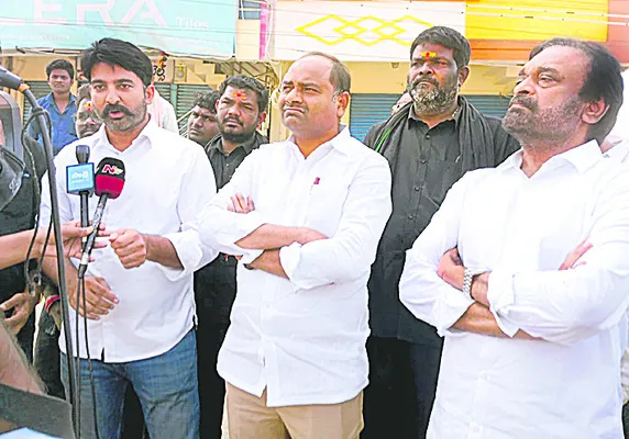 పీఆర్కే తిరిగి వస్తాడు.. ప్రజల మనిషిగానే ఉంటాడు 