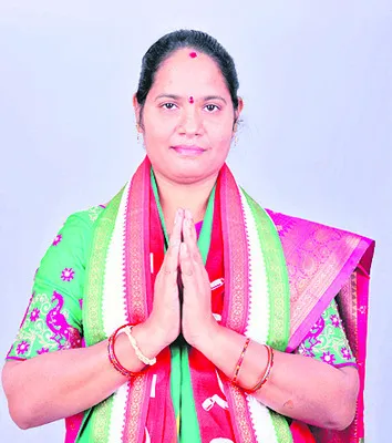 ‘చేతి’లో చర్ల సర్పంచ్‌ స్థానం.. 