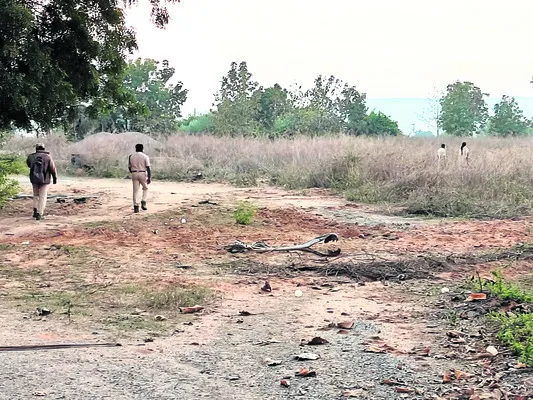 కడెం రేంజ్‌ వైపు పులి అడుగులు