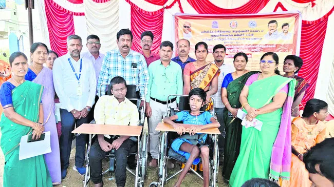 దివ్యాంగ విద్యార్థులకు వైద్య శిబిరం