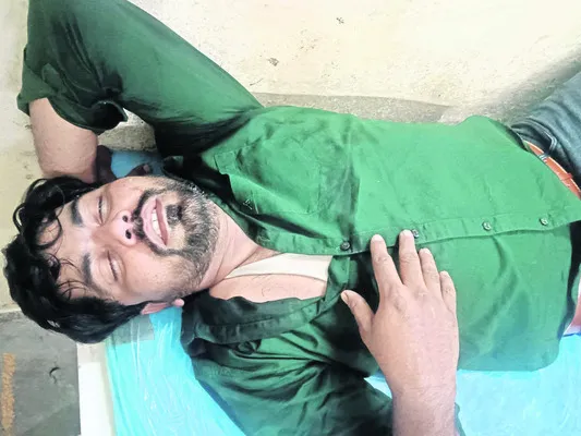 చిన్నమల్లారెడ్డిలో ఒకరి ఆత్మహత్య 
