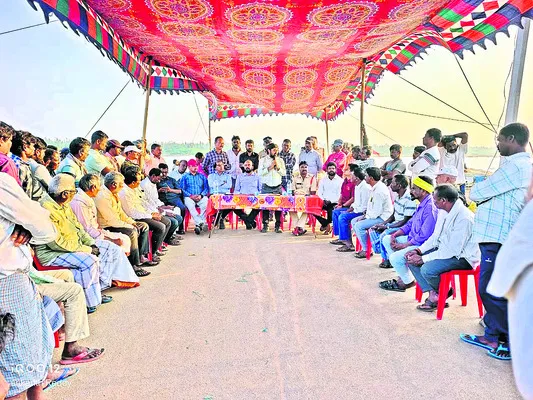 చేపల వేట కోసం దేనికై నా సిద్ధం 