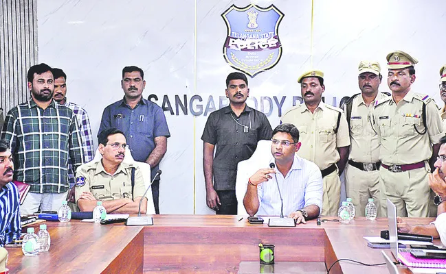 1200 మంది పోలీసులు