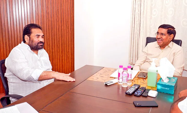 ఒక్కో కార్పొరేటర్‌కు రూ.40 లక్షలు..? 