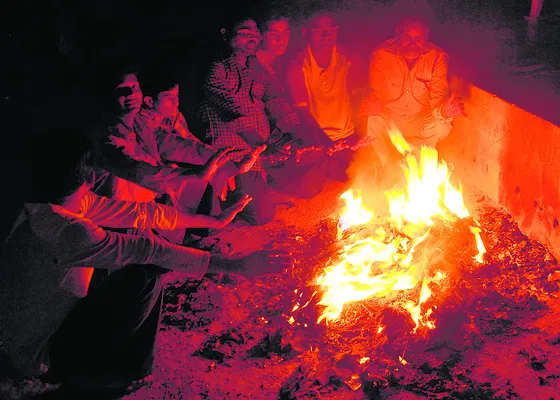 చలి వణికిస్తోంది