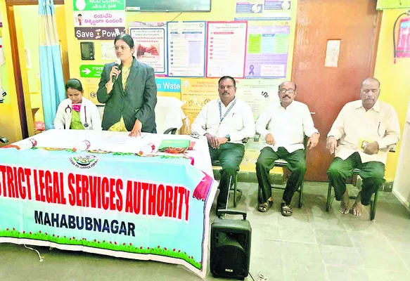 ప్రతి ఒక్కరికీవైద్యం అందాలి 
