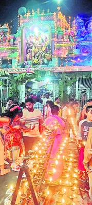 వైభవంగా దుర్గాదేవి దీపోత్సవం
