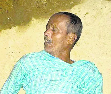 గోదావరిలో స్నానానికి వచ్చి..
