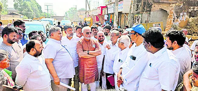 గుంటూరుకు శనిలా పెమ్మసాని