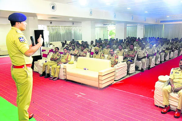 852 మంది పోలీసులతో బందోబస్తు