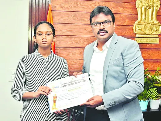 చెస్‌లో ఒంగోలు విద్యార్థిని సత్తా 