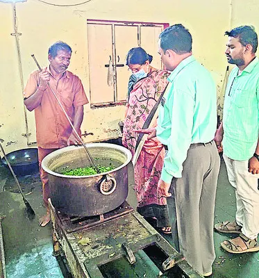 అమ్మగారు మళ్లీ తనిఖీలు!