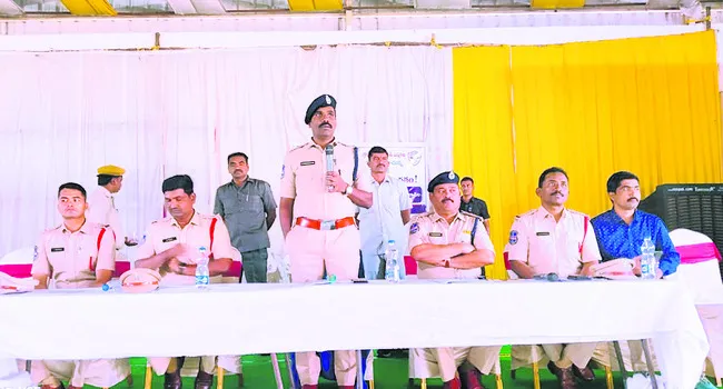 ఎన్నికల విధుల్లో నిర్లక్ష్యం చూపొద్దు