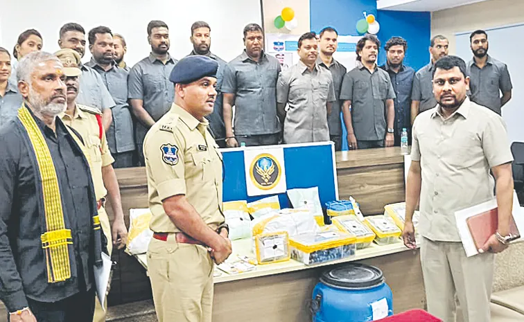 3 గంటలు స్టేటస్.. 24 గంటలూ సేల్స్!  