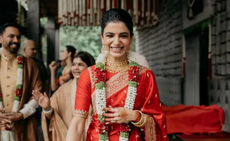 Samantha Appears first time outside with husband Raj after Marriage