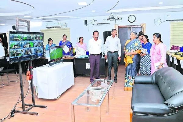 వెబ్‌కాస్టింగ్‌ ఏర్పాట్ల పరిశీలన