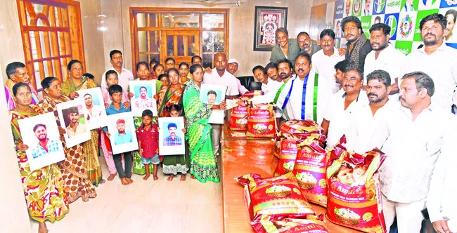 పెద్ద మనసు చాటుకున్న వాసుపల్లి