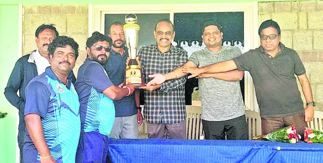 ఎంప్లాయీస్‌ టోర్నీ విజేత గుంతకల్లు రైల్వే ఇంజినీర్స్‌