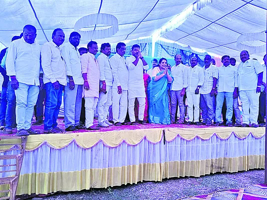 కాపులంతా ఐక్యంగా ఉండాలి 