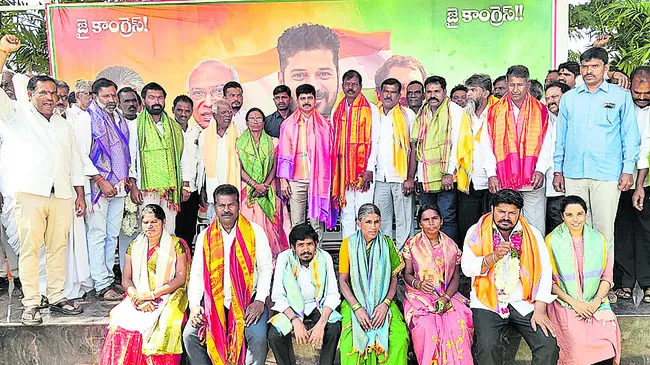 గ్రామాభివృద్ధికి కృషి చేయండి 