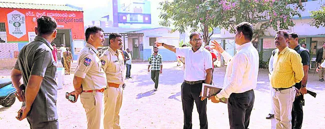 పోలింగ్‌ ప్రశాంతం: కలెక్టర్‌ కోయ శ్రీహర్ష 