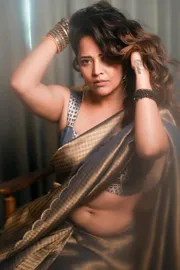 Anasuya And Meenakshi Chaudhary Latest News9