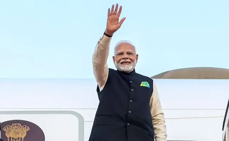 ప్రధాని మోదీ విదేశీ పర్యటనకు స్వల్ప అంతరాయం