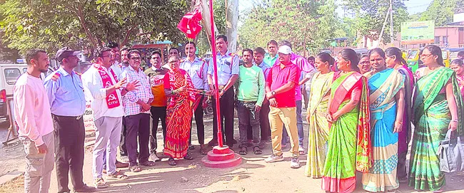 ఐక్య పోరాటాలకు సిద్ధం కావాలి