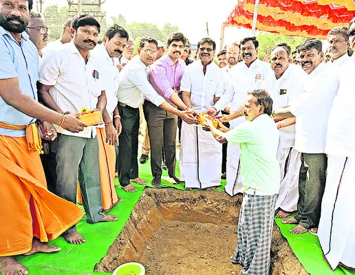 హజ్‌హౌస్‌ నిర్మాణానికి సన్నద్ధం 
