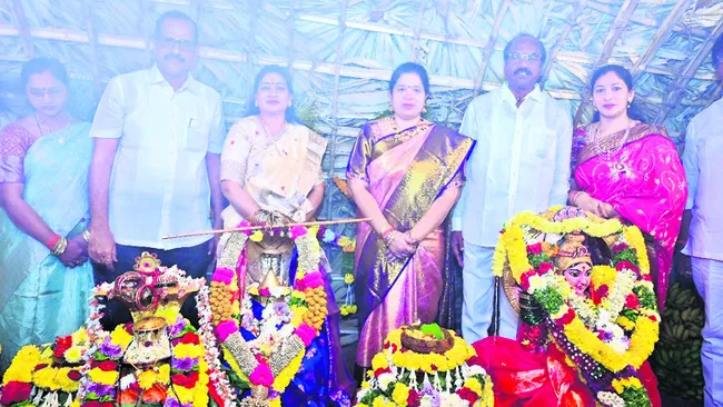 టీచర్ల ఆత్మ గౌరవ దీక్ష 