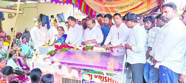 ఉద్యమకారునికి కన్నీటి వీడ్కోలు