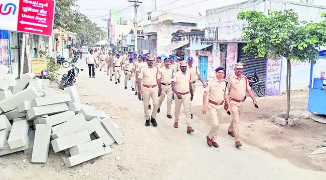 శాంతిభద్రతల పరిరక్షణకే పోలీస్‌ కవాతు: డీఎస్పీ 
