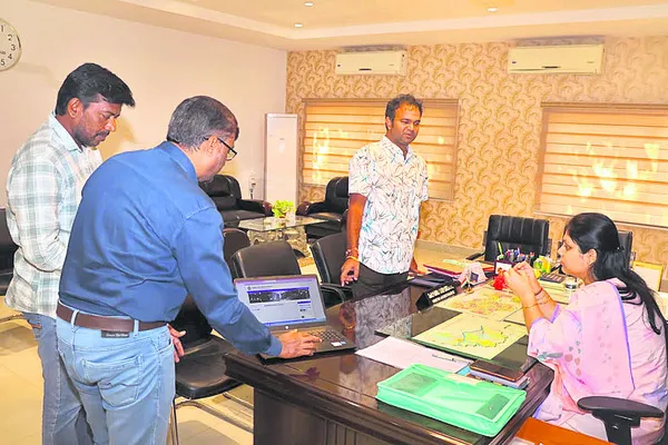 సిబ్బంది ర్యాండమైజేషన్‌ పూర్తి