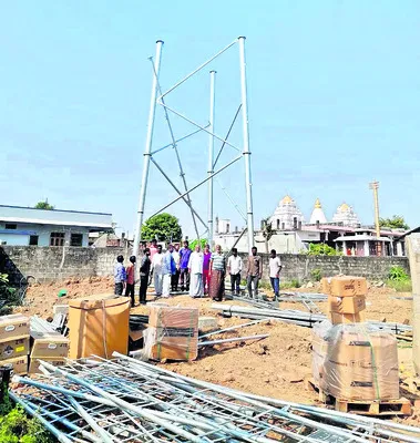 జనావాసాల మధ్య సెల్‌టవర్‌ వద్దు