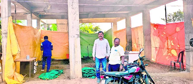 పరదాల చాటునే ఓటు హక్కు..