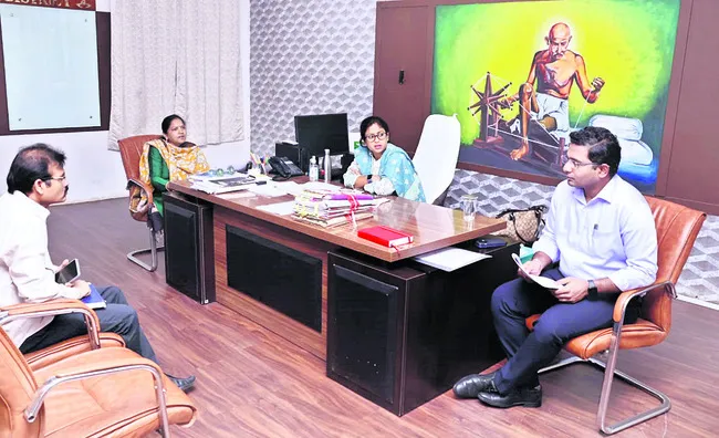 మూడో విడత ఎన్నికలకు పకడ్బందీ ఏర్పాట్లు 