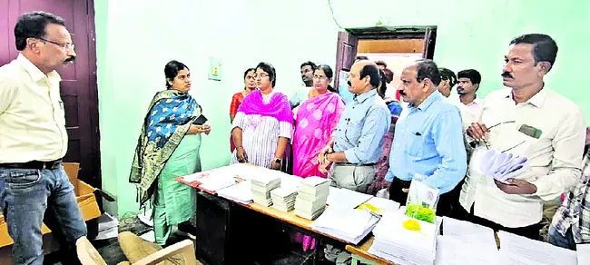 ఎన్నికల నిర్వహణకు పటిష్ట ఏర్పాట్లు చేయాలి