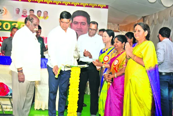 ప్రతి మహిళా సంపన్నురాలు కావాలి