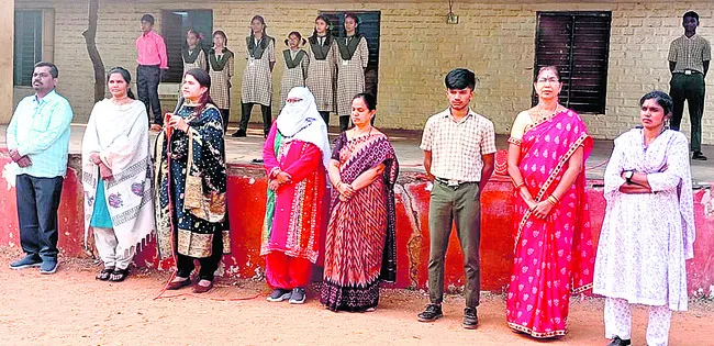 ఉత్తమ విద్యార్థులుగా తీర్చిదిద్దాలి 