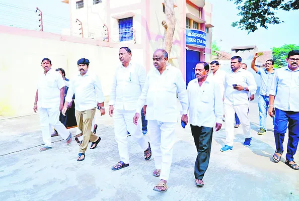 టీడీపీవి చిల్లర రాజకీయాలు