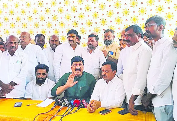 కాంగ్రెస్‌లో కోవర్టులు: మైనంపల్లి