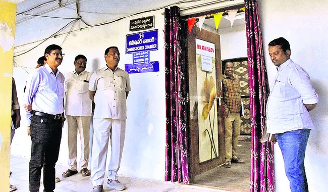 నేనెవర్ని..?