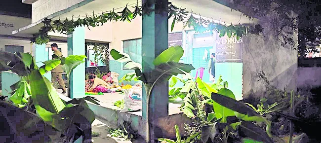 ఆకట్టుకునేలా హరిత పోలింగ్‌ కేంద్రాలు