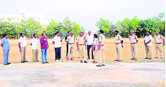 డీపీటీసీని తనిఖీచేసిన విశాఖ రేంజ్‌ డీఐజీ 