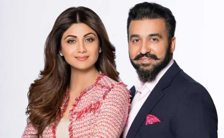 స్టార్ హీరోయిన్‌, ఆమె భర్తపై ఫ్రాడ్ కేసు