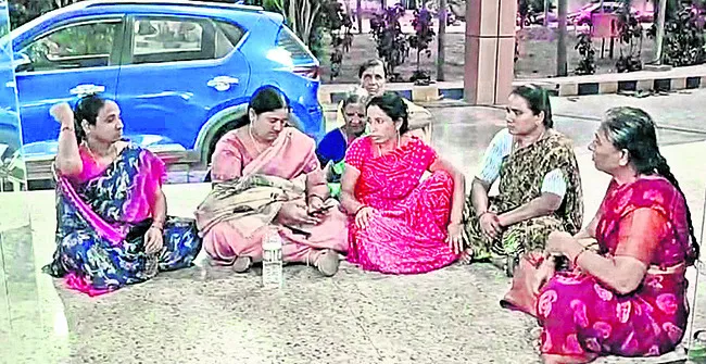 ‘సూపర్‌’లో వృద్ధురాలి మృతి