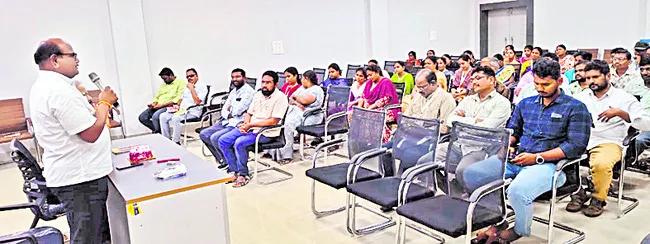 ప్రేమ,దయకు ప్రతిరూపమే ఏసుక్రీస్తు 